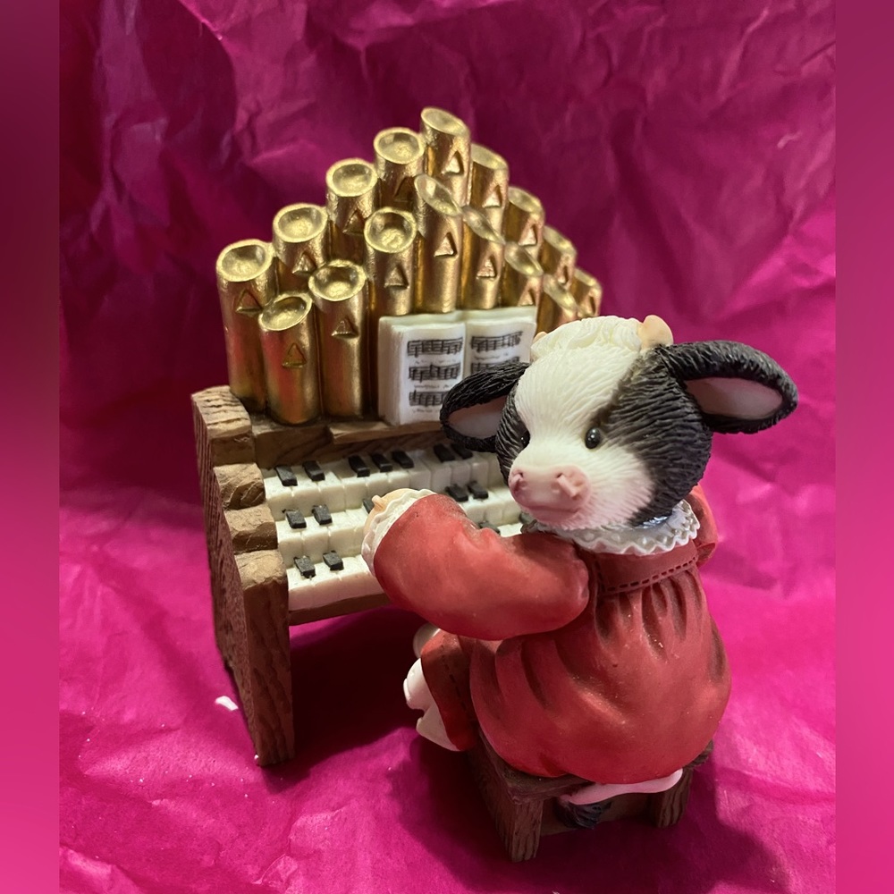 Enesco Mary Moo Moos “God’s Love Is Moo-sic To My Ears”
